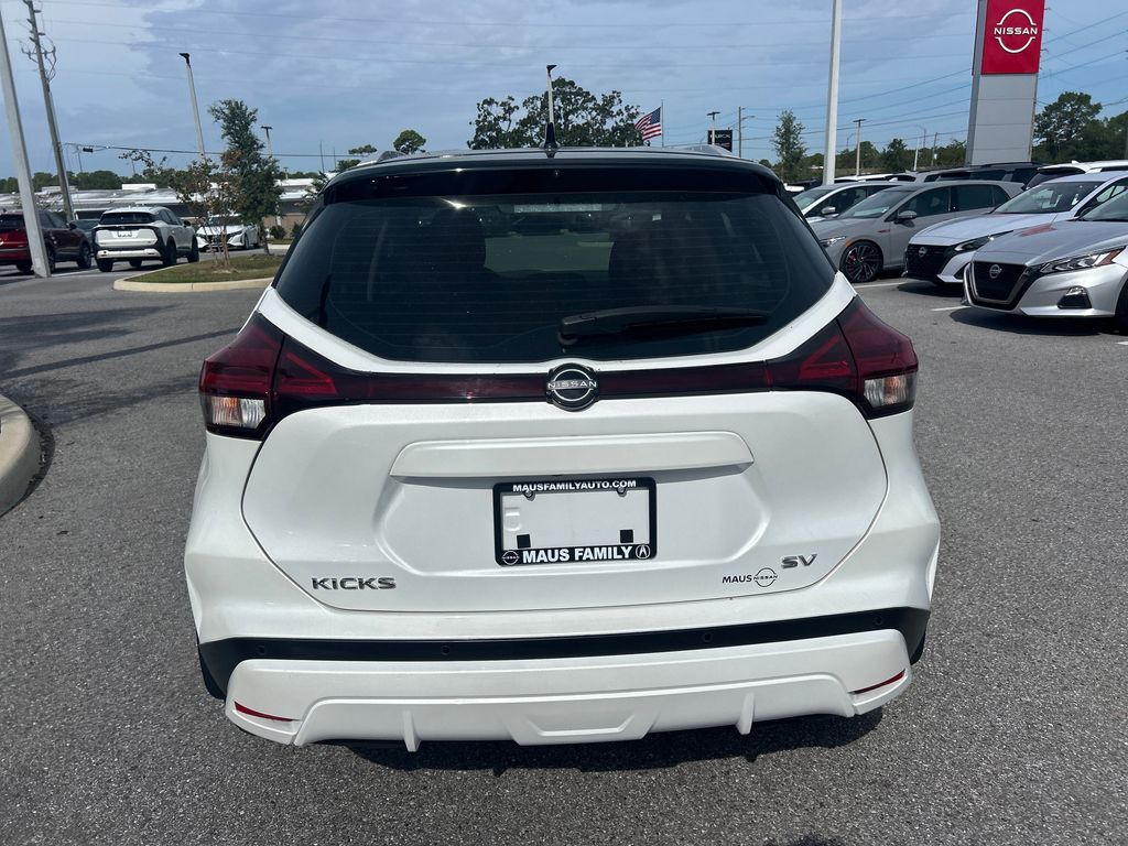 2023 Nissan Kicks SV photo 4