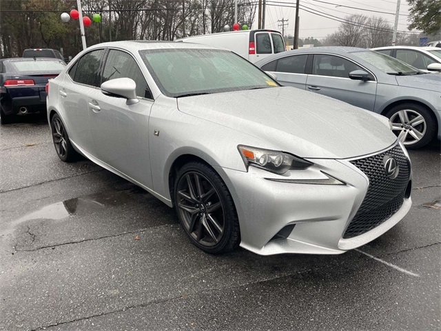 2015 Lexus IS 350's photo
