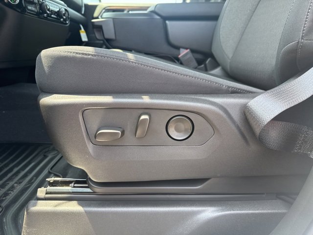 2025 Chevrolet Silverado 1500 LT photo 19