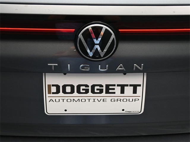 2025 Volkswagen Tiguan SE photo 25