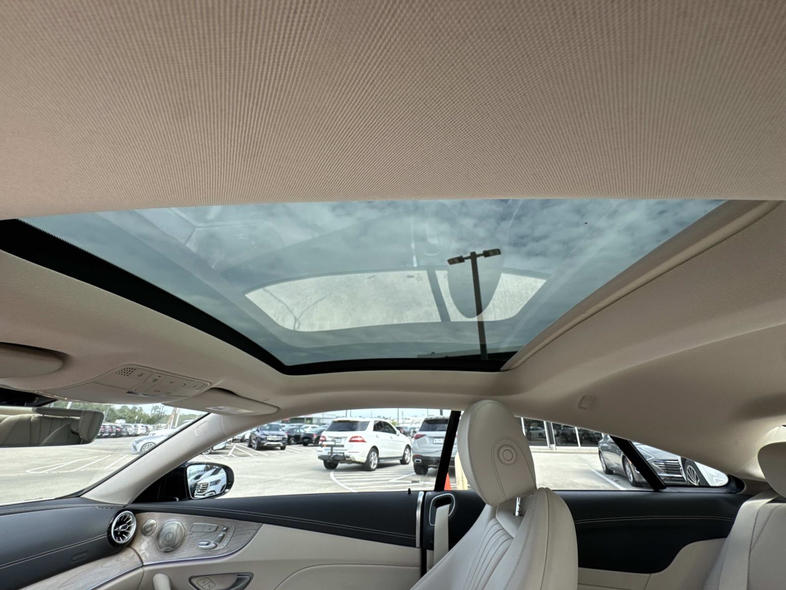 2022 Mercedes Benz E 450 photo 24