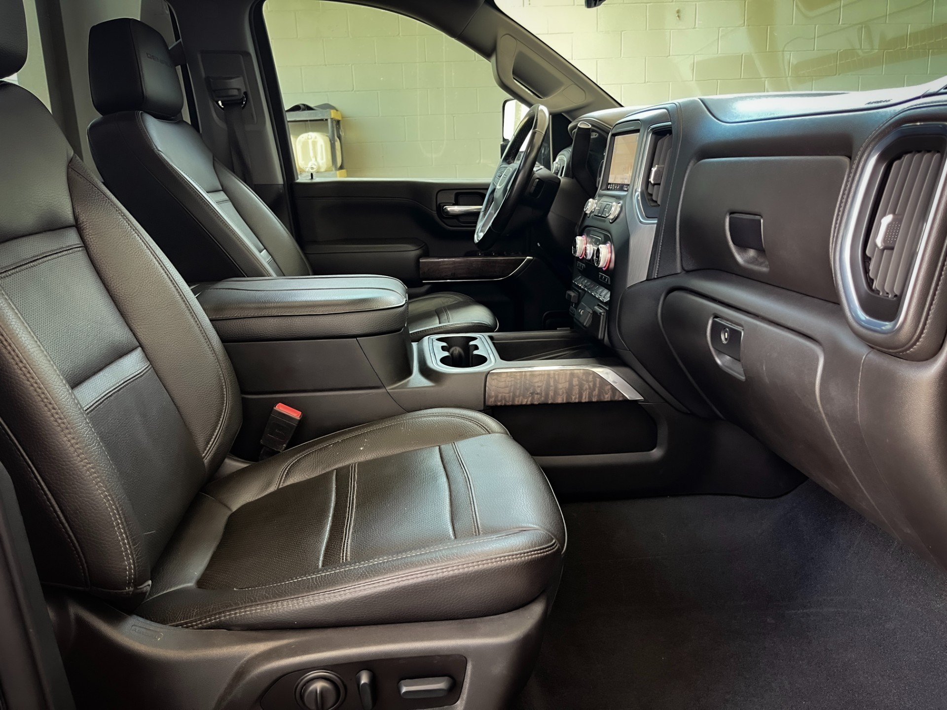 2023 Gmc Sierra 3500 Denali photo 19