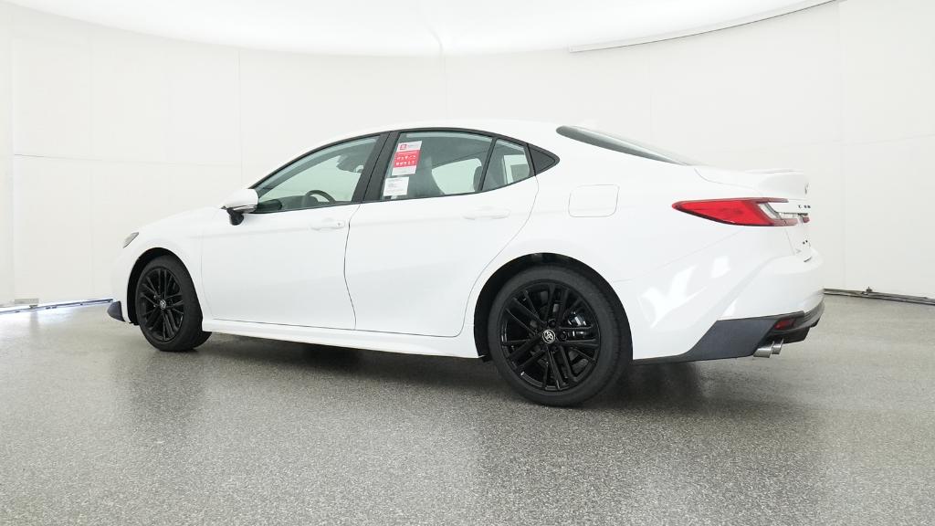 2026 Toyota Camry SE photo 8