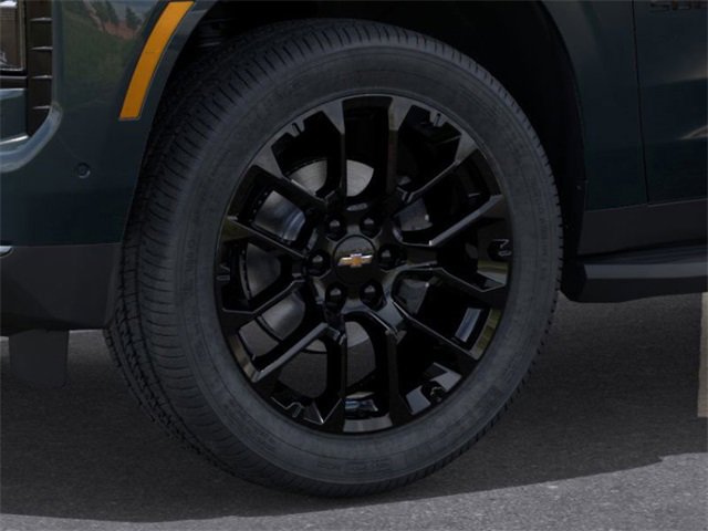 2026 Chevrolet Suburban RST photo 8