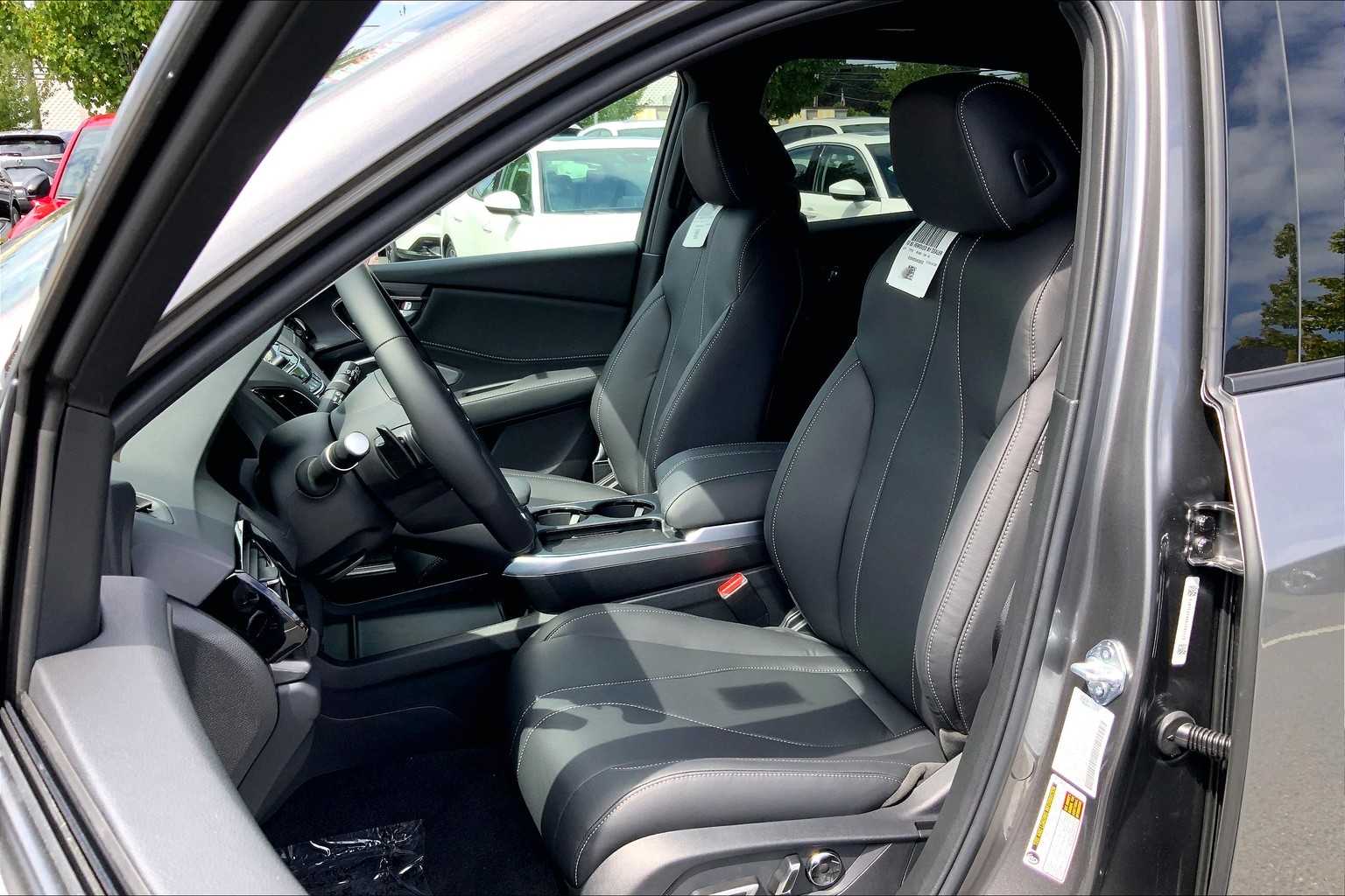 2025 Acura RDX Base photo 13