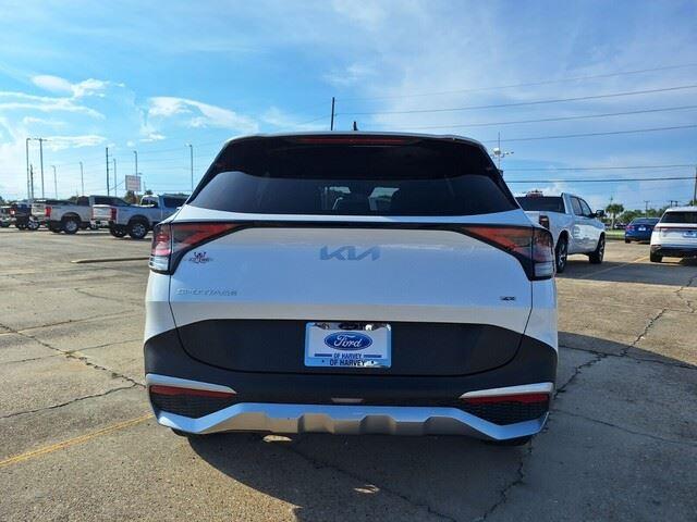 2024 Kia Sportage LX photo 4