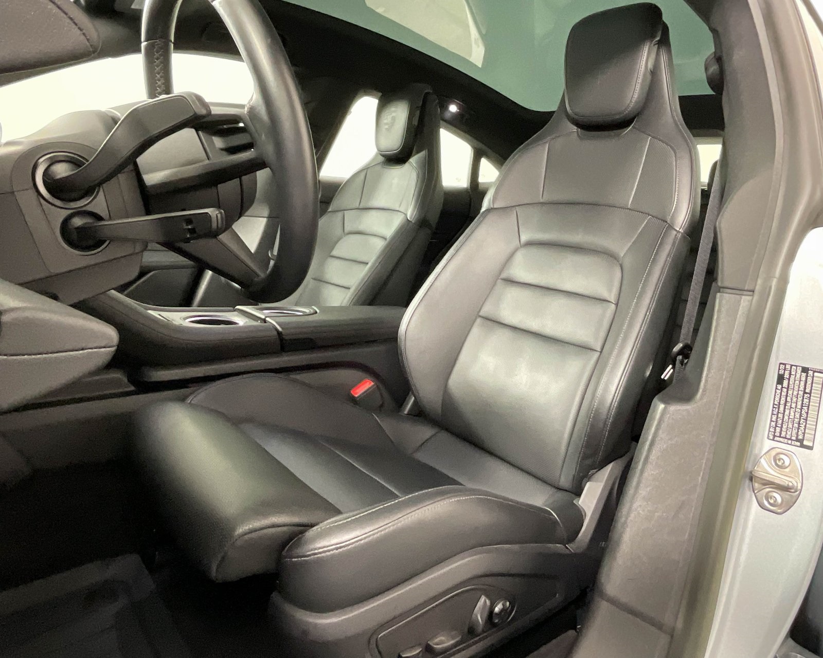 2023 Porsche Taycan S photo 16