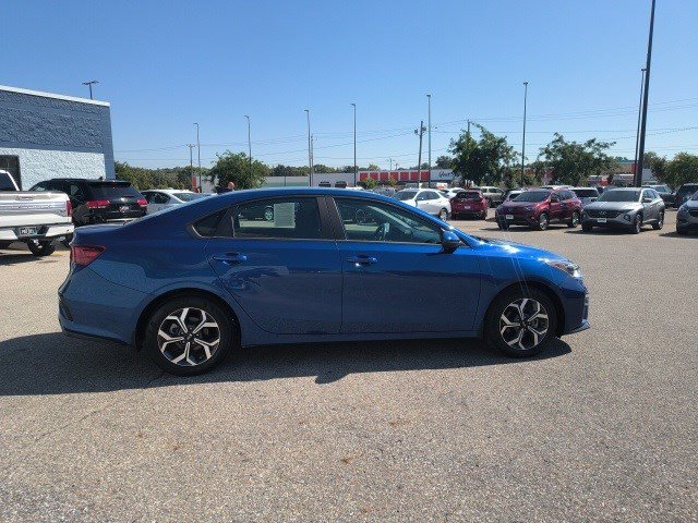 2020 Kia Forte FE LXS photo 5