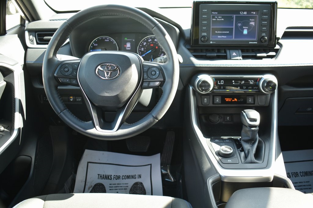 2022 Toyota RAV4 Hybrid SE photo 3