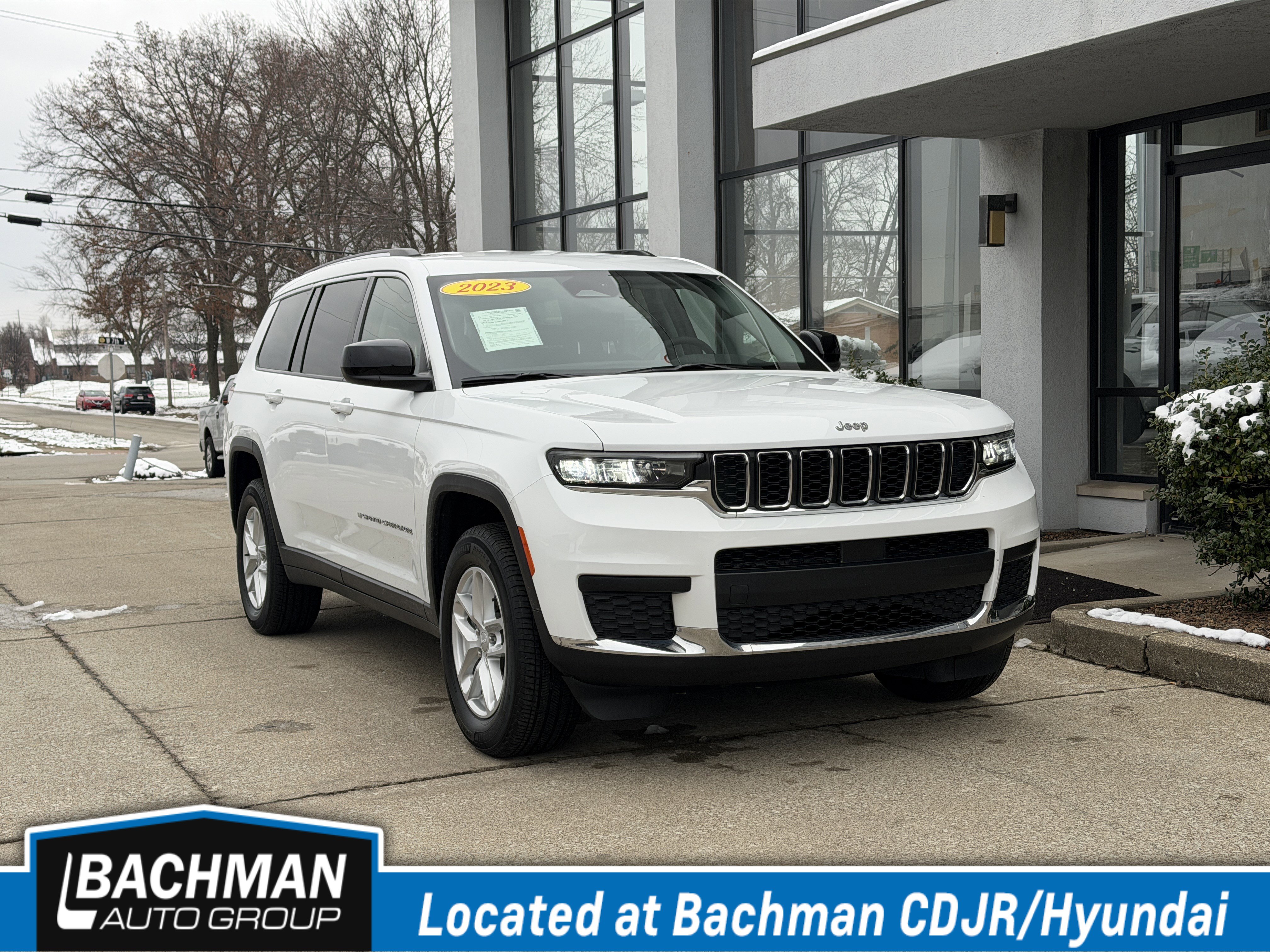 2023 Jeep Grand Cherokee L Laredo's photo