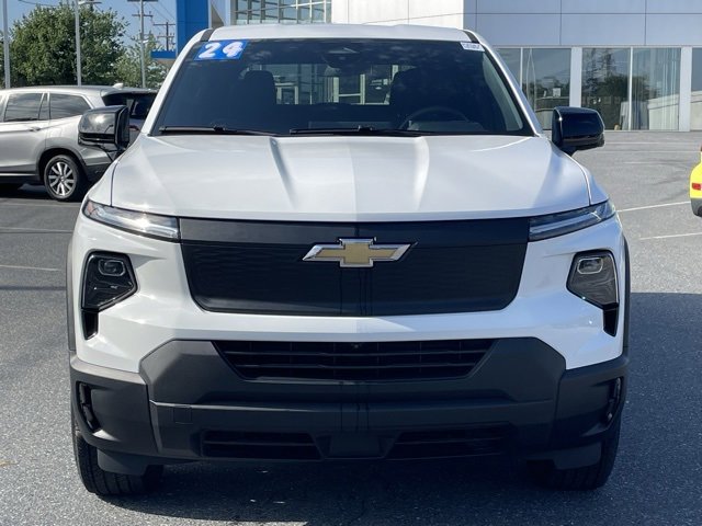 Used 2024 Chevrolet Silverado EV Work Truck with VIN 1GC10VEL8RU200005 for sale in Bethlehem, PA