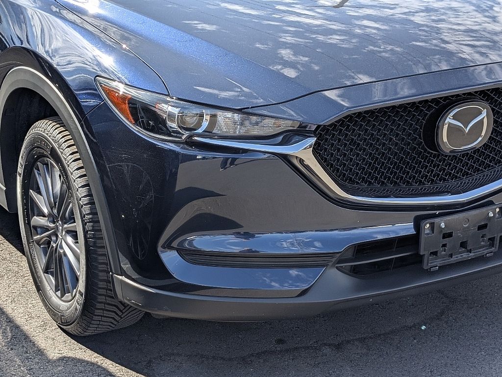 2021 Mazda CX-5 Touring photo 2