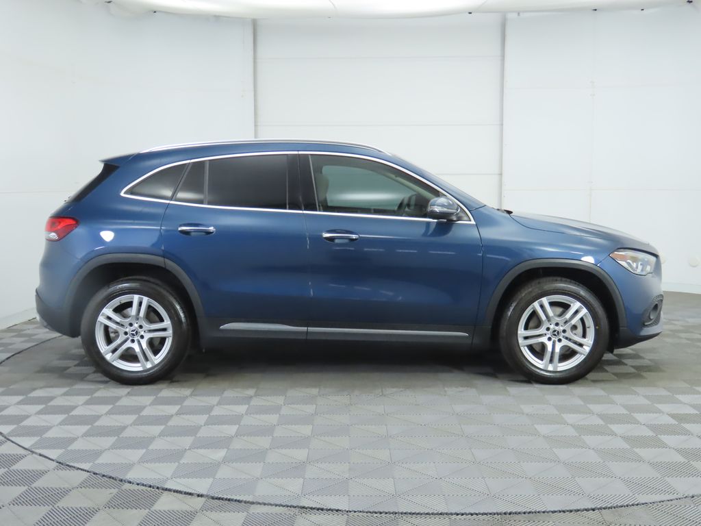 2021 Mercedes Benz GLA 250 4MATIC photo 4
