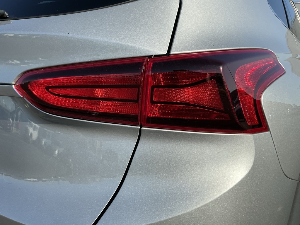 2020 Hyundai Santa Fe SEL photo 15