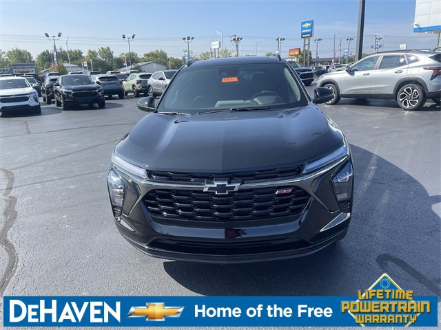 2025 Chevrolet Trax photo 3