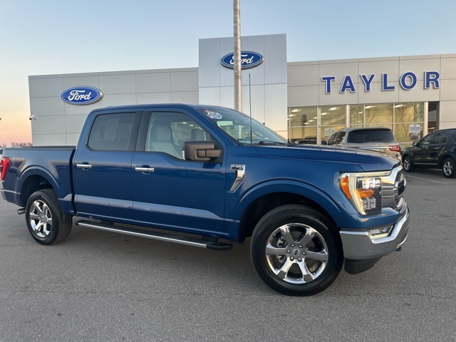 2022 Ford F-150 XLT's photo
