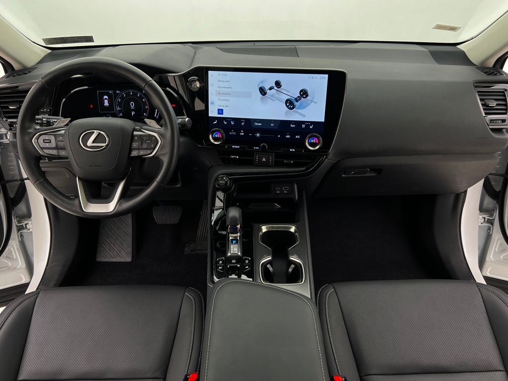 2025 Lexus NX 350 Premium photo 3