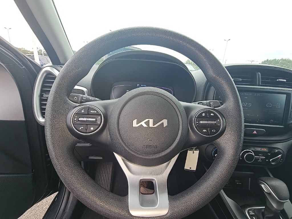 2023 Kia Soul LX photo 9