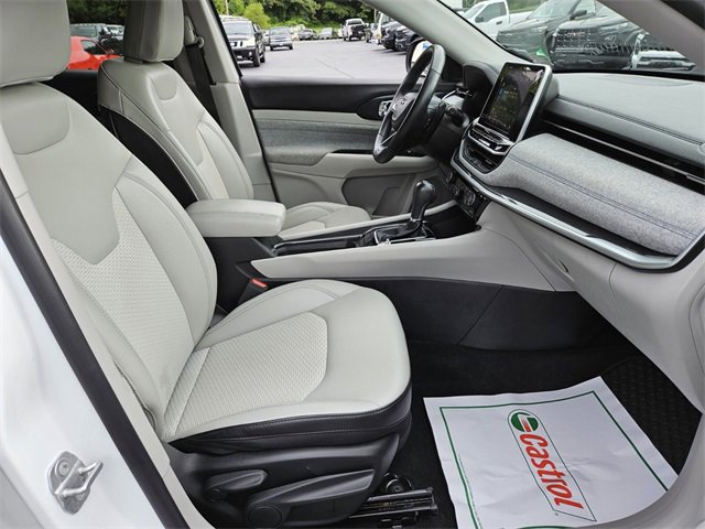 2022 Jeep Compass Latitude photo 16