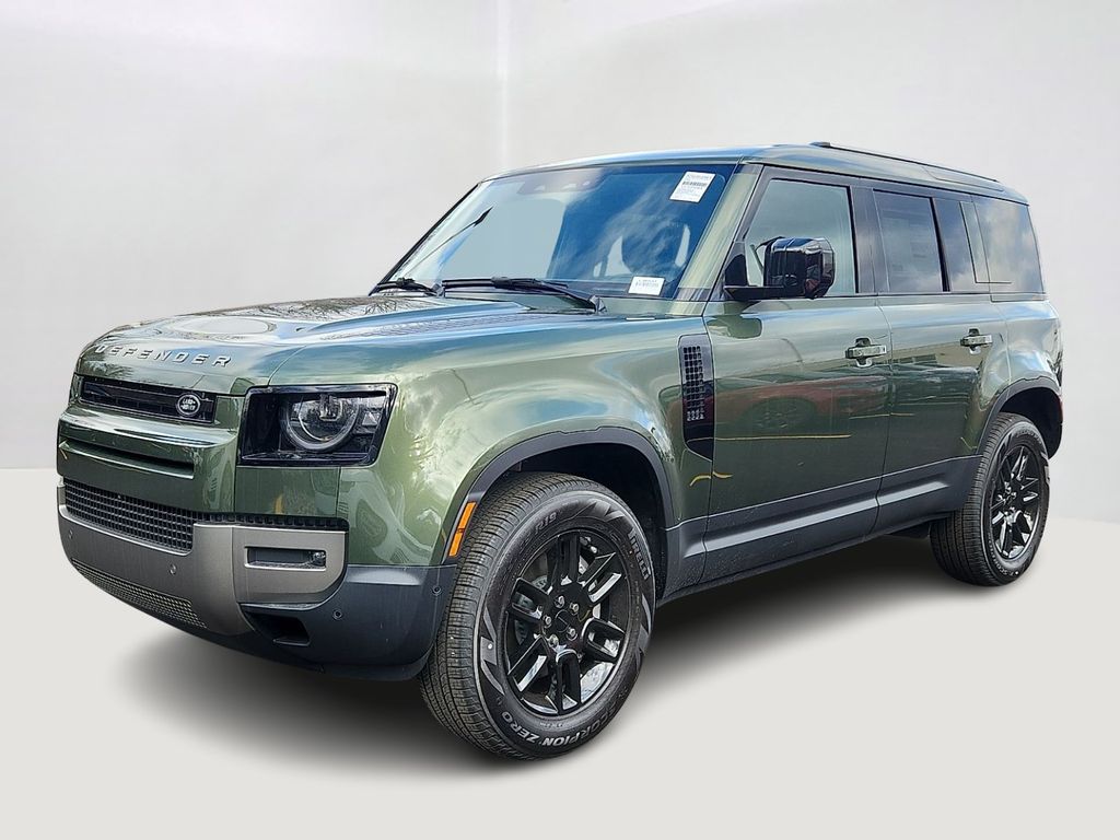 2026 Land Rover Defender S's photo