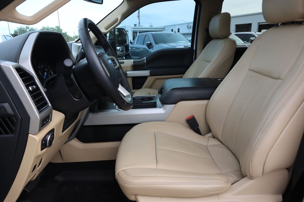 2021 Ford F-350 photo 20