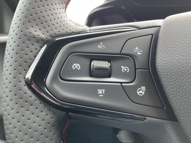 2025 Chevrolet Trax photo 16