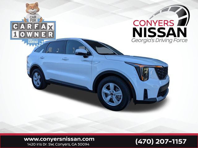 2025 Kia Sorento LX's photo