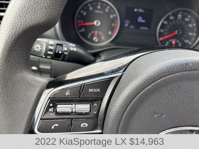 2022 Kia Sportage LX photo 16