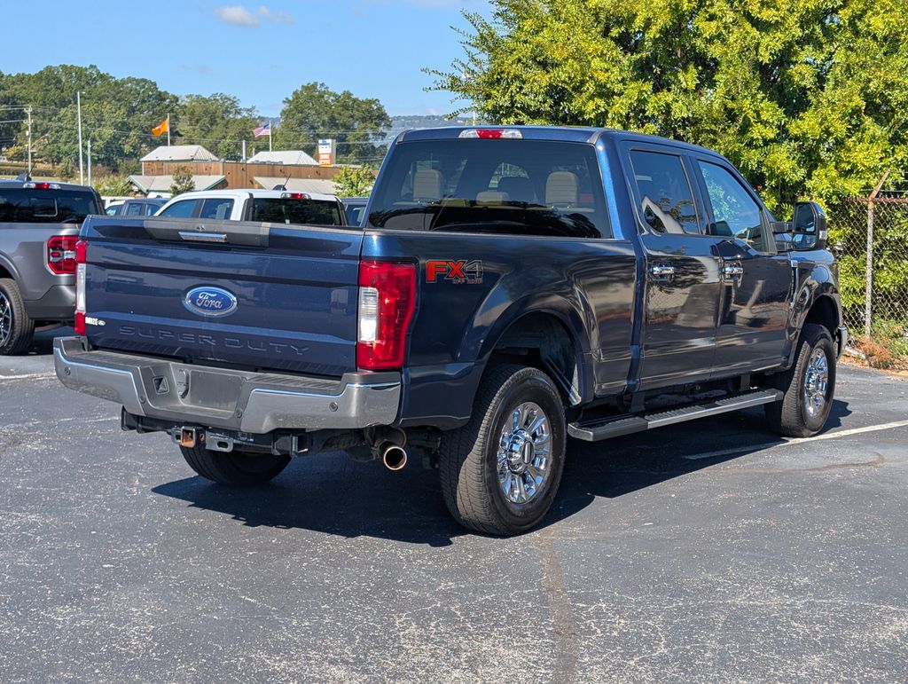 2019 Ford F-250 XLT photo 4