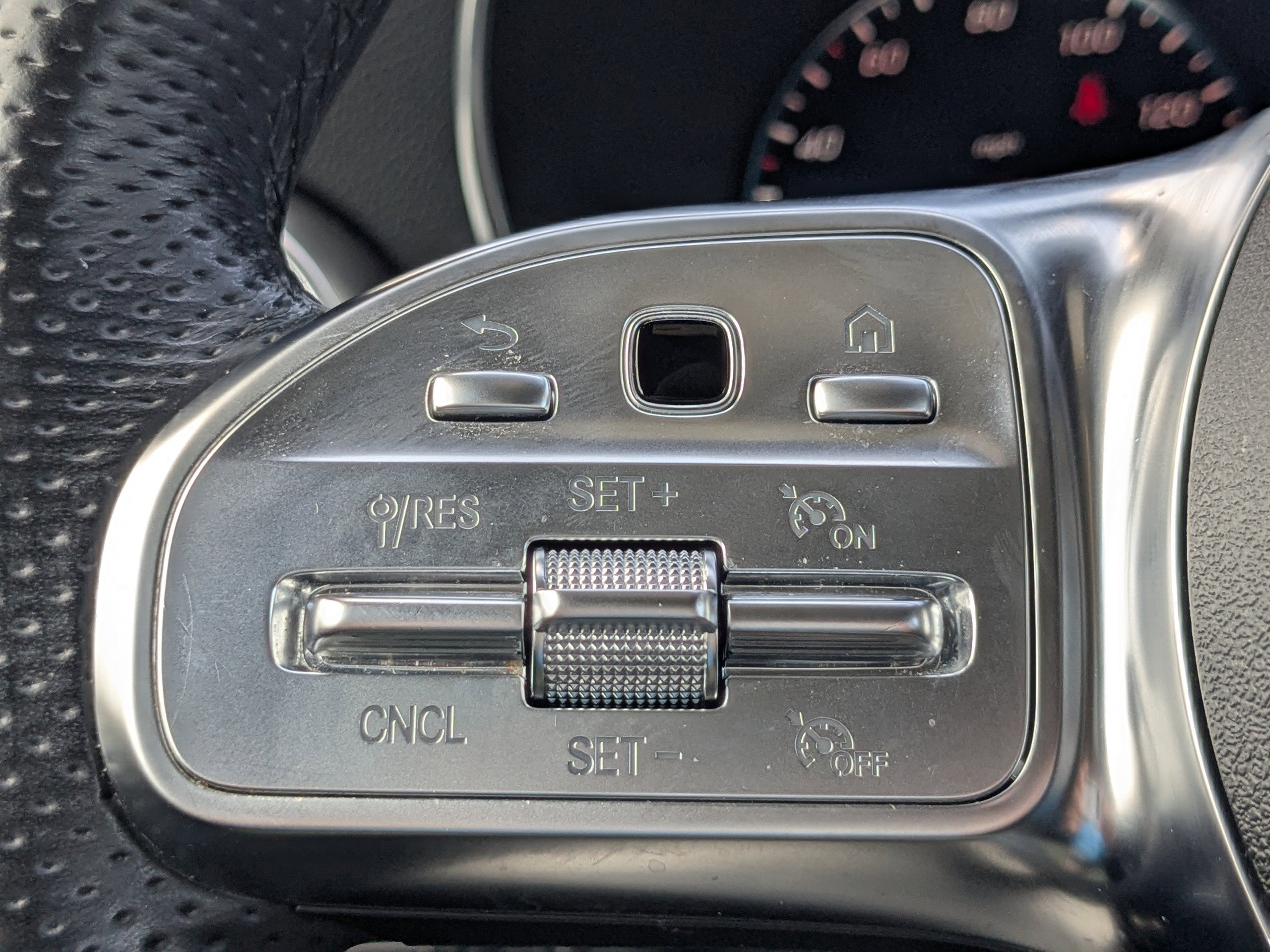 2022 Mercedes Benz GLC 300 photo 21
