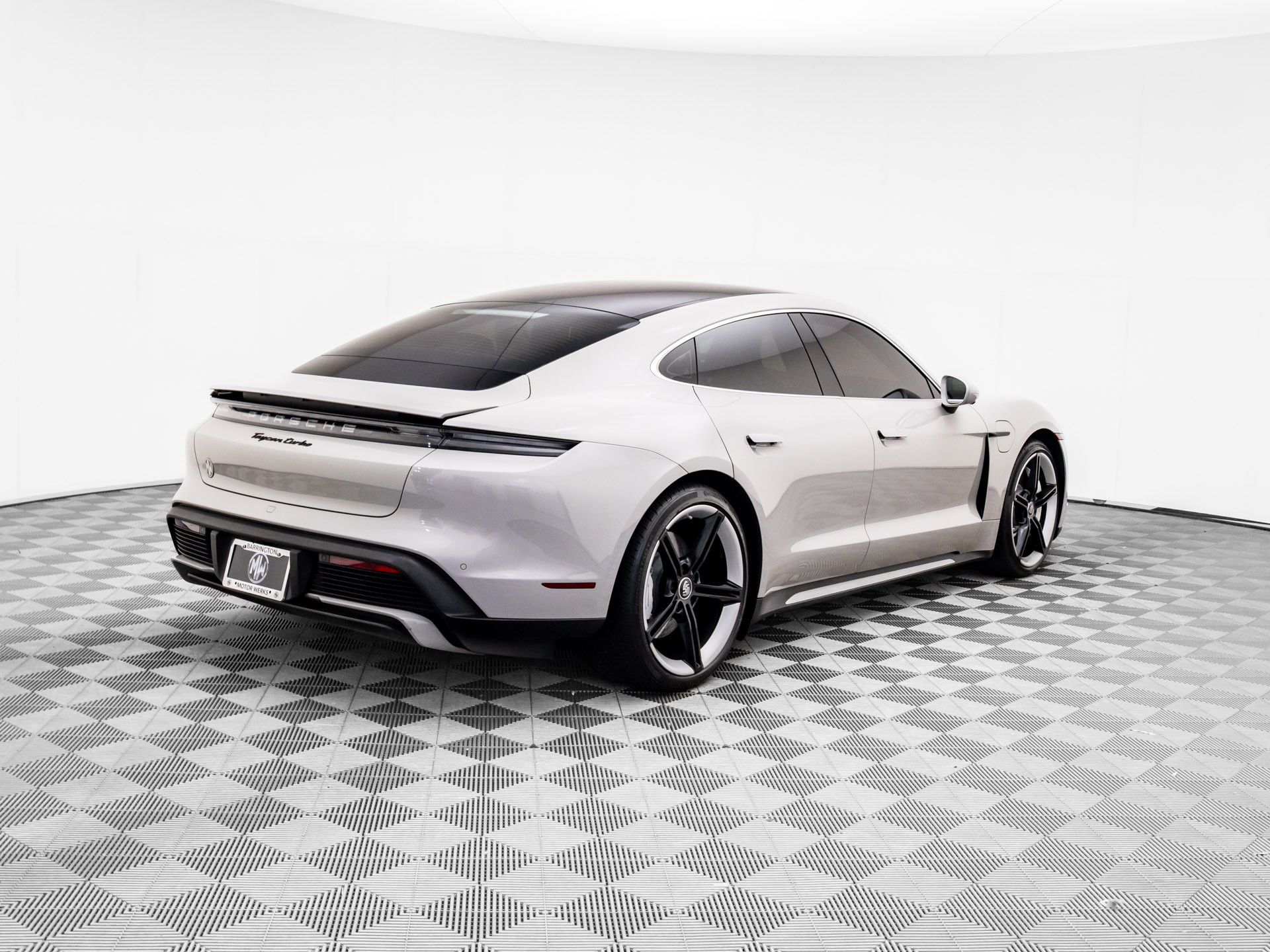 2021 Porsche Taycan Turbo photo 6
