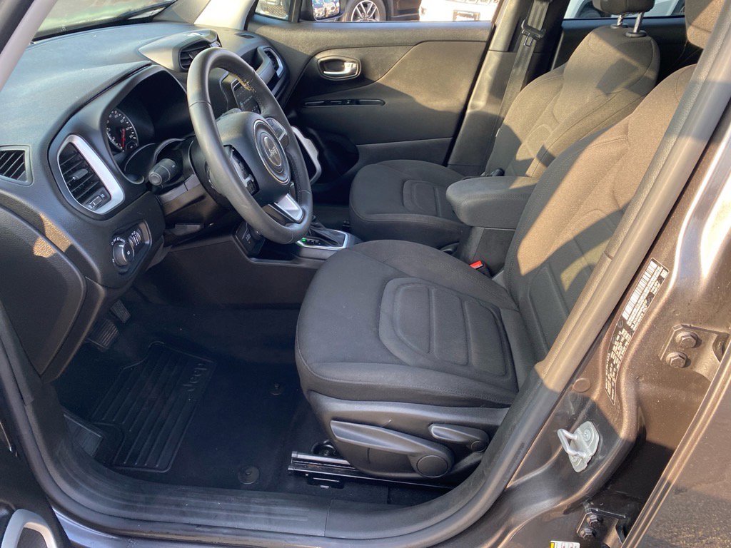 2021 Jeep Renegade Latitude photo 7