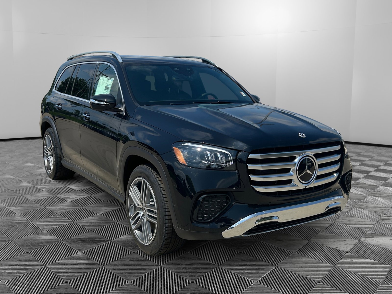 2025 Mercedes-Benz GLS Base's photo
