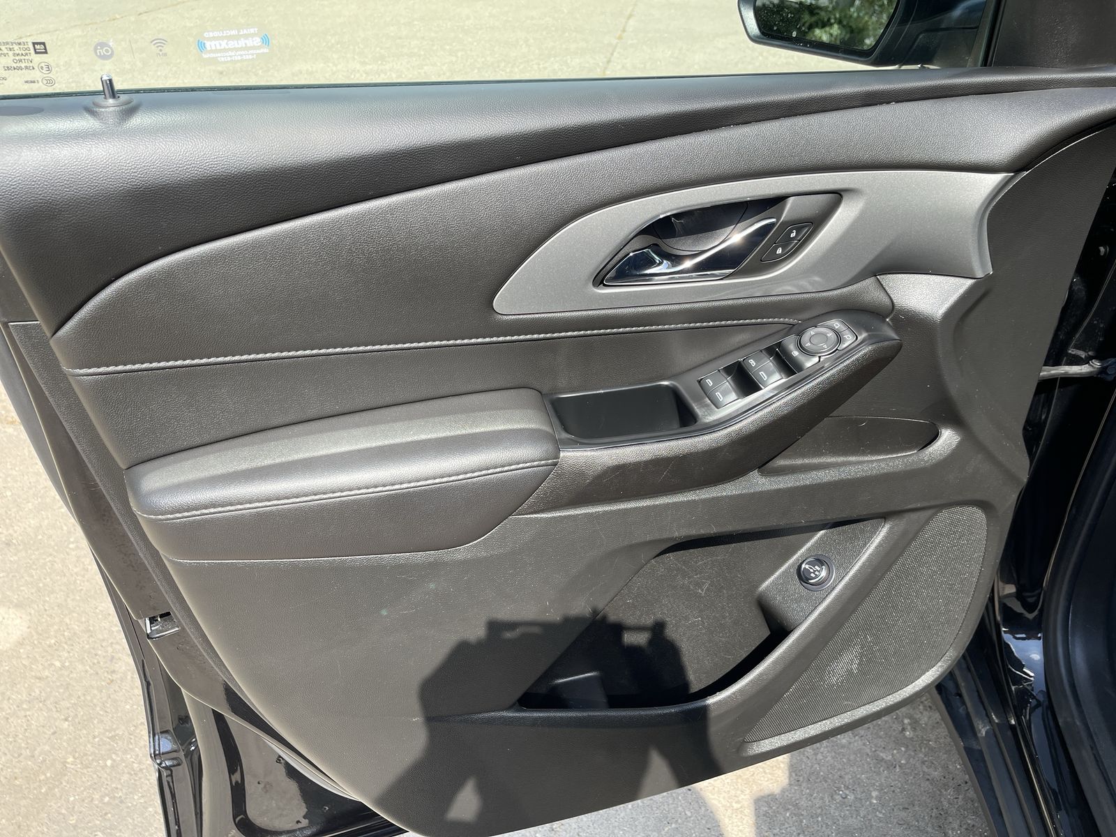 2022 Chevrolet Traverse Cloth photo 2