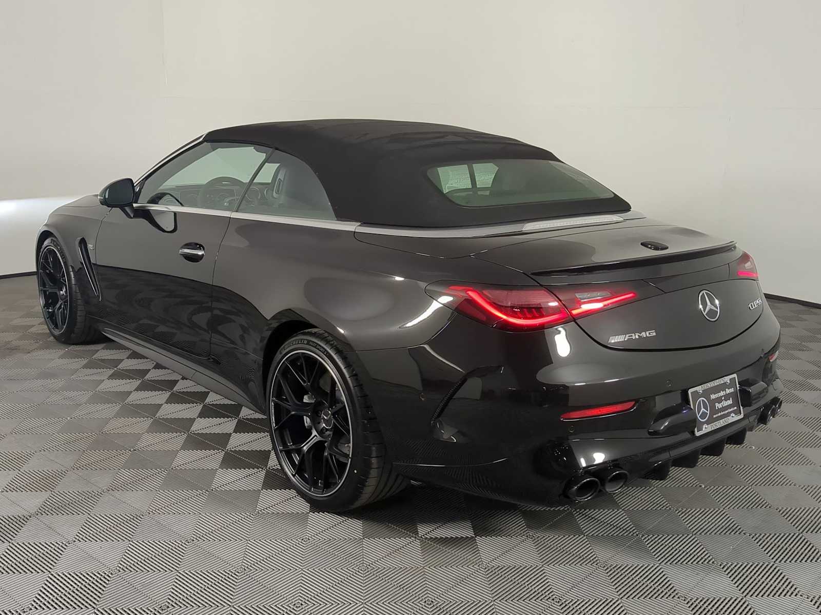 2026 Mercedes Benz CLE AMG 53 4MATIC photo 3