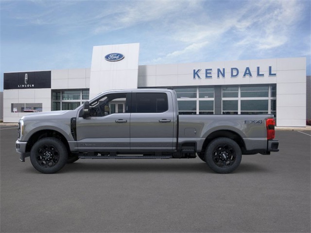 2025 Ford F-350 photo 3