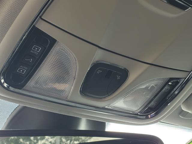 2022 Jeep Cherokee Limited photo 15