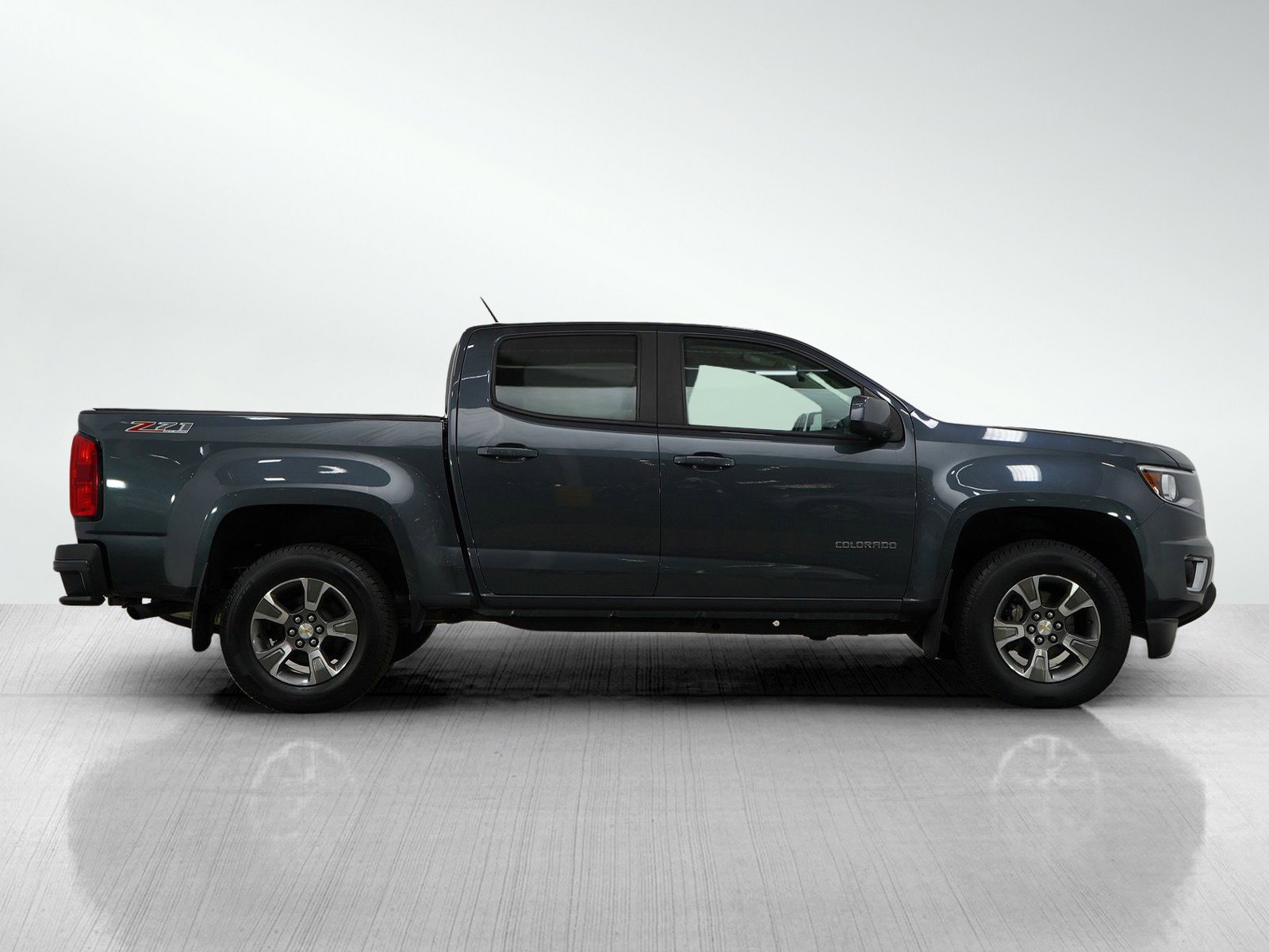 2017 Chevrolet Colorado Z71 photo 6