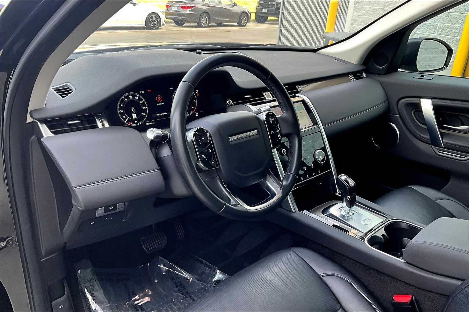 2020 Land Rover Discovery Sport SE photo 14