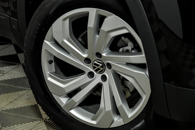 2023 Volkswagen Atlas V6 SE Technology photo 2