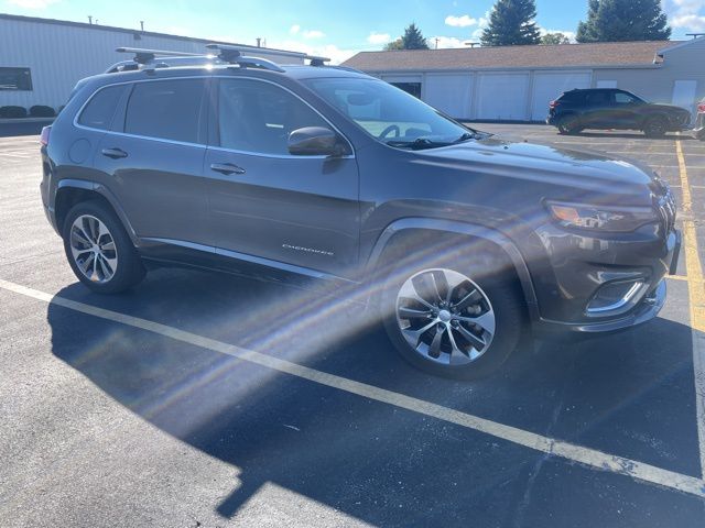 2019 Jeep Cherokee Overland photo 3