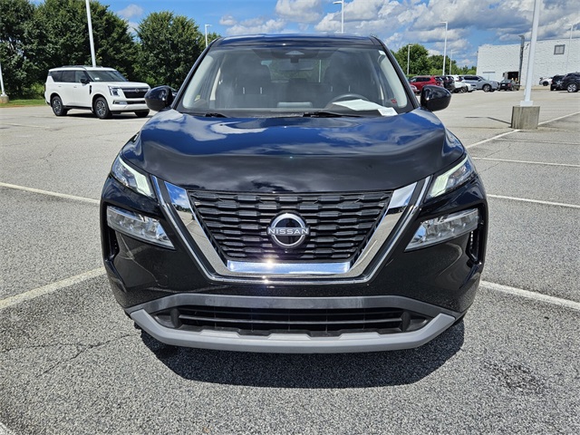 2023 Nissan Rogue SV photo 2