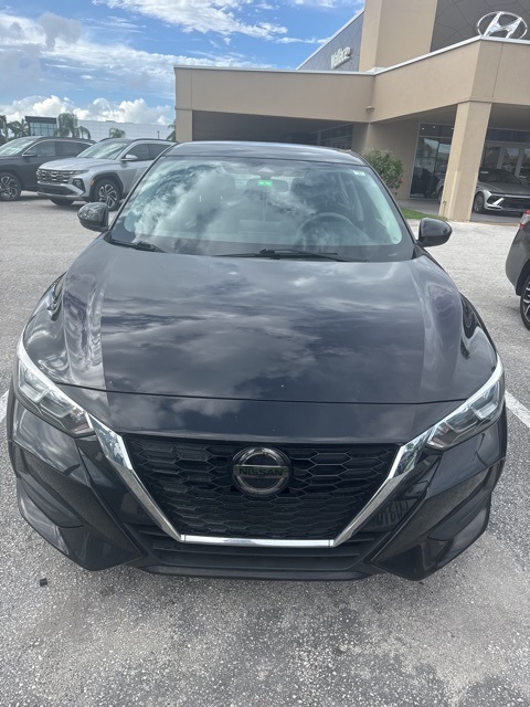 2021 Nissan Sentra SV photo 2