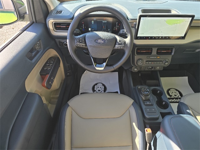 2025 Ford Maverick Lariat photo 3