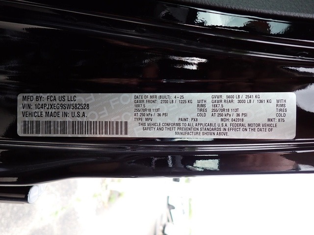 2025 Jeep Wrangler Sahara photo 15