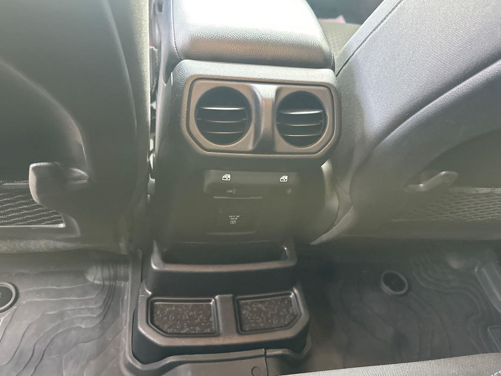2024 Jeep Wrangler 4xe Rubicon photo 25