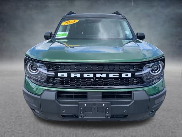 2025 Ford Bronco Sport Outer Banks photo 2