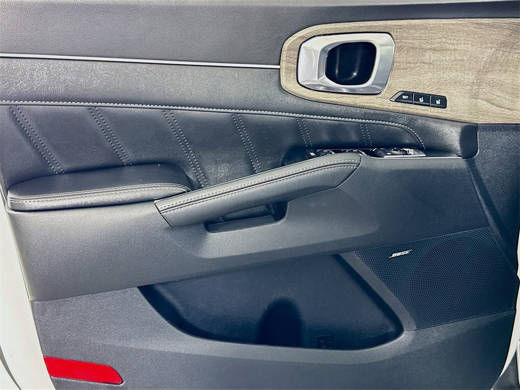 2023 Kia Sorento X-Line SX Prestige photo 24