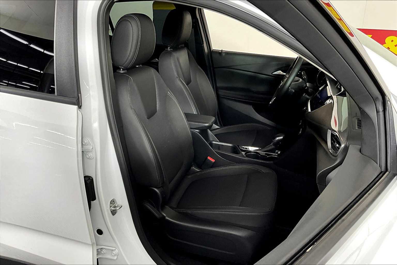 2020 Buick Encore GX Select photo 8