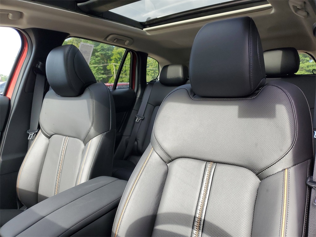 2025 Mazda CX-50 Premium photo 9